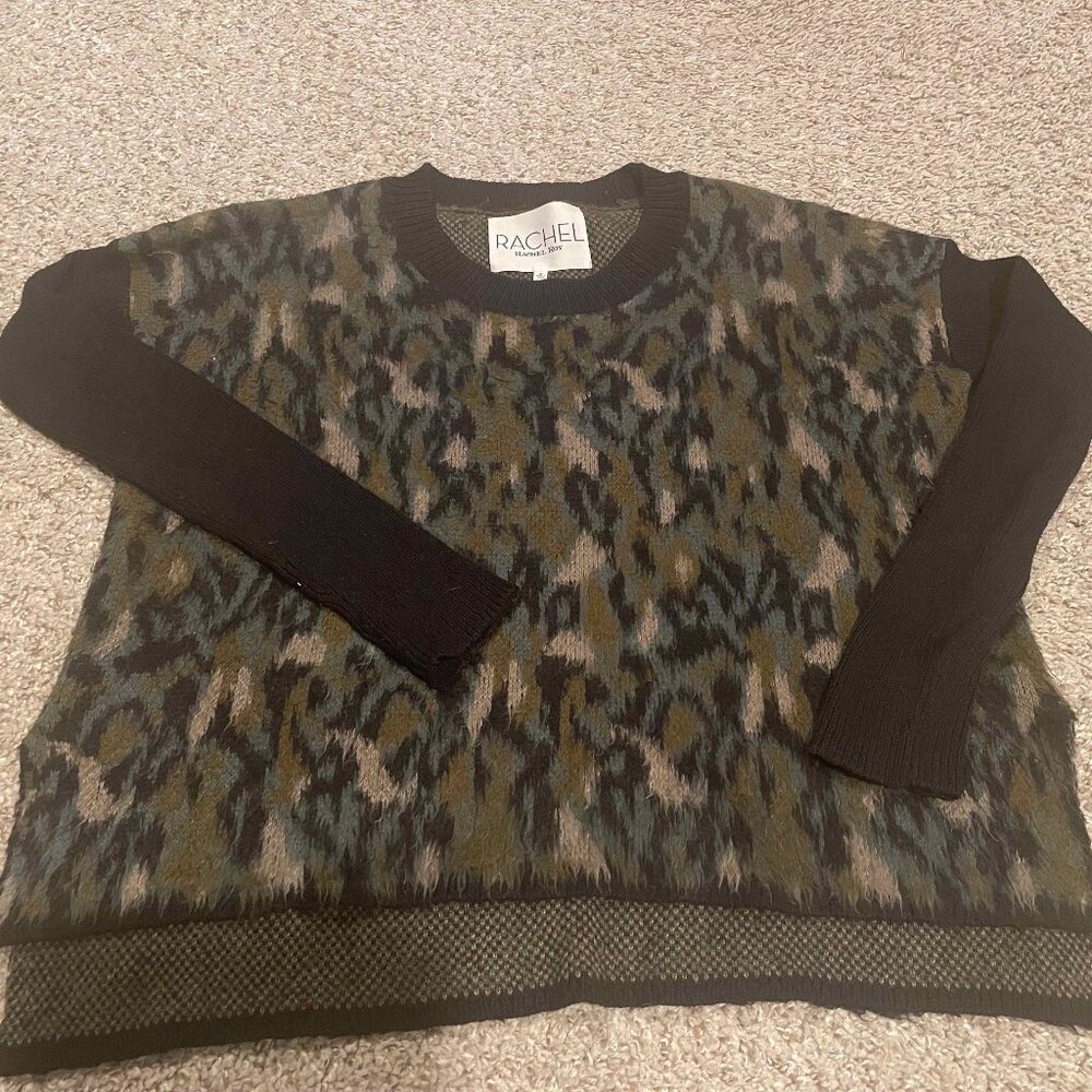 Rachel Roy Sweater in Green Motif, Perfect for Fall!